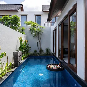 فيلة The Calna Bali