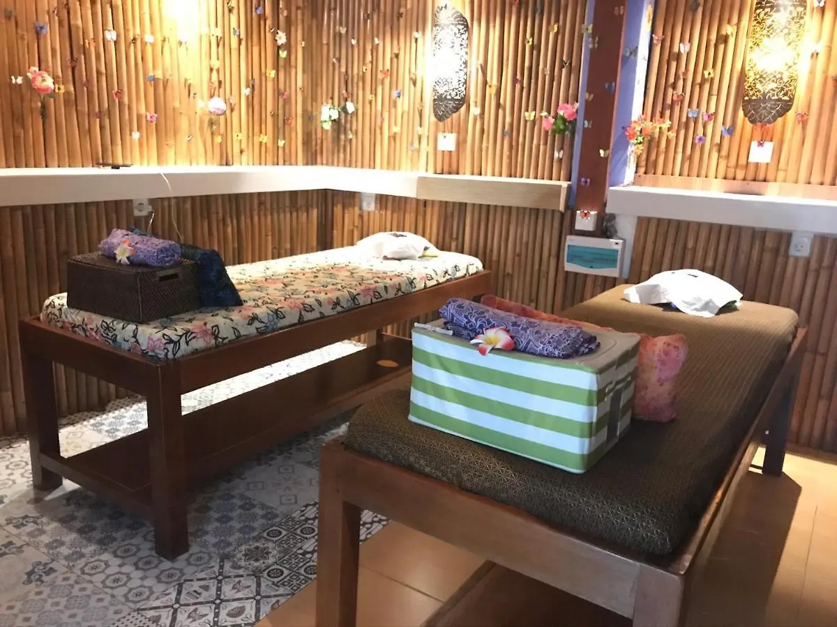 Seahouse Bali Indah Beach Inn Kuta Lombok