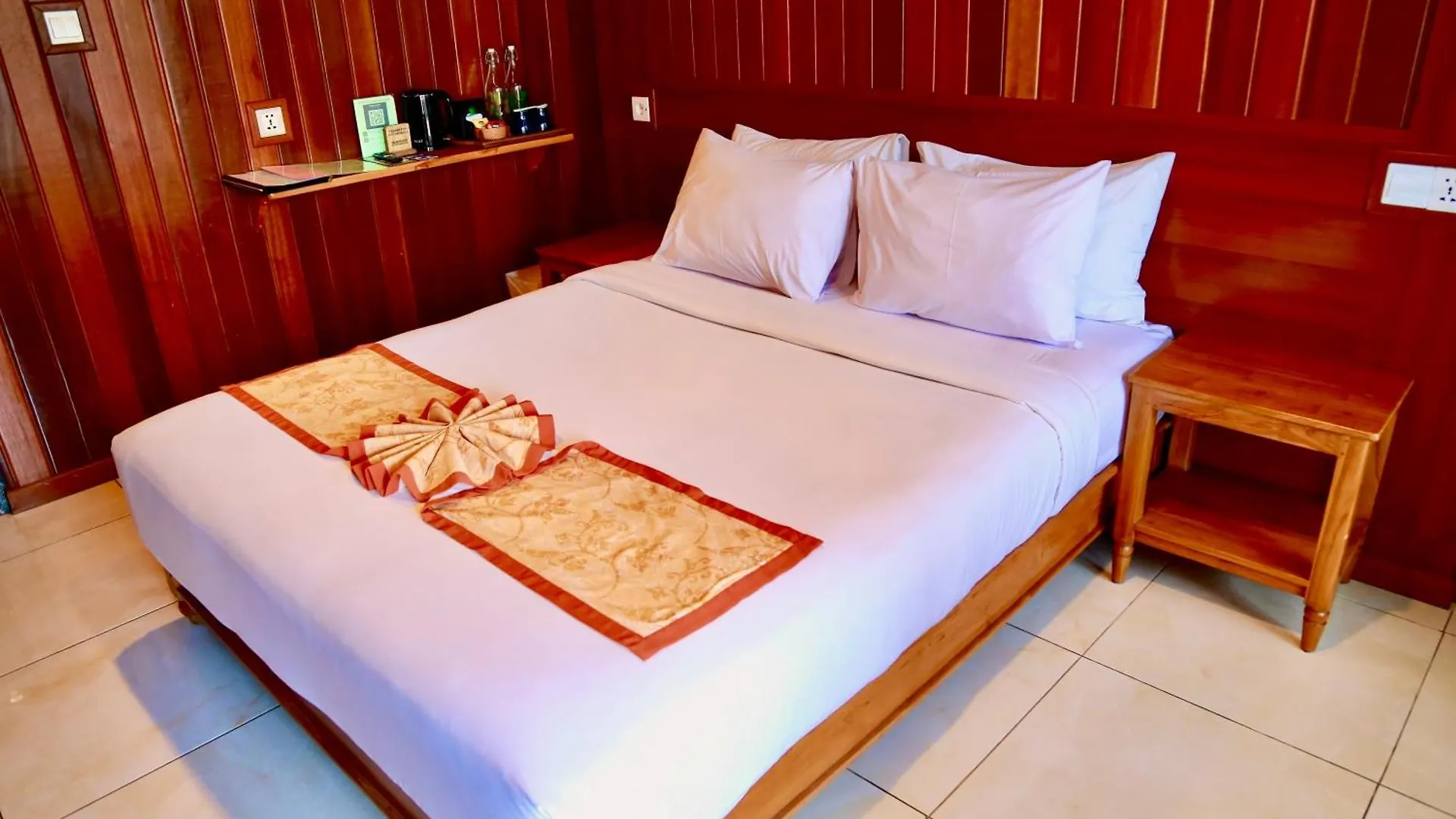 ** Hotel Seahouse Bali Indah Beach Inn Kuta Lombok Indonezja